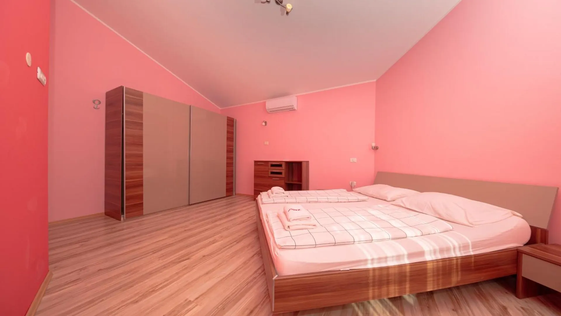 Holiday House Mirjana Banjole